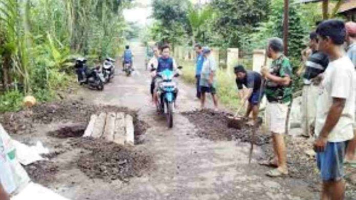 Jalan Rusak