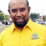 “Ketidakhadiran Engkon Komara sebagai Ketua DPD Partai Golkar Ciamis saat acara deklarasi Iing-Jeje dan juga saat mendaftar ke KPUD, tidak menjadi masalah,” Sekretaris DPD Partai Golkar Ciamis, H. Slamet Triana  