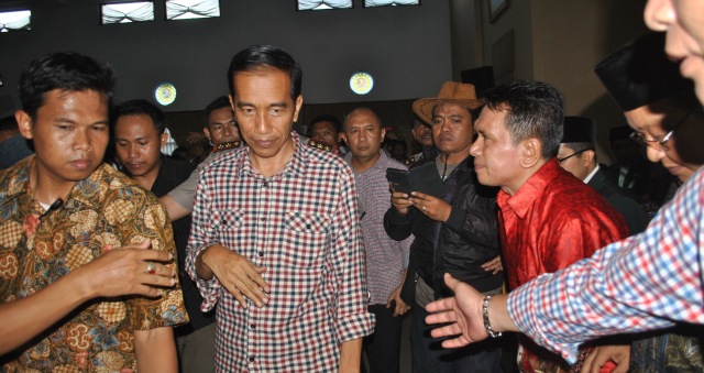 Calon Presiden, Joko Widodo (Jokowi), saat menggelar kampanye, di Gedung Islamic Center Ciamis, Kamis (12/06/2014) sore. Foto: Eli Suherli/HR 