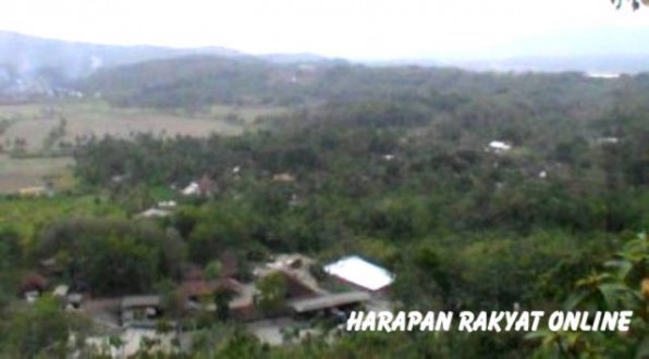 Bukit Pejamben memiliki pemandangan sangat eksotis yang diyakini dapat menjadi pemikat bagi wisatawan. Dari atas bukit tersebut pengunjung dapat melihat pemandangan Kota Banjar. Photo: Hermanto/HR.