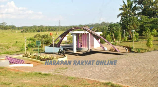 Kawasan RTH Cigembor yang seringkali menjadi tempat favorit pasangan ABG. Photo : Eli Suherli/ HR