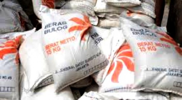 Waduh! Di Pamarican Ciamis, Raskin Dijual Diatas Harga Subsidi