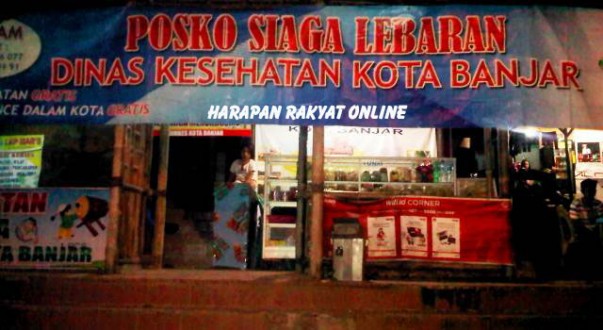 Pos Kesehatan di kawasan Rest Area Banjar Atas yang didirikan Dinas Kesehatan Kota Banjar, siap 24 jam melayani para pemudik yang hendak memeriksakan kesehatannya. Photo: Hermanto/HR.
