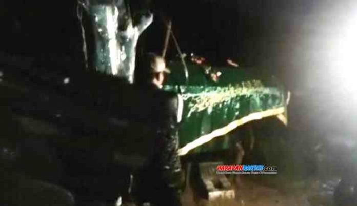 Isak Tangis Iringi Pemakaman Reni Hermawati, Korban Banjir Bandang di Pangandaran
