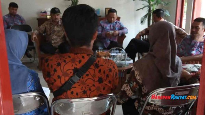 Rapat Minggon Desa Gereba