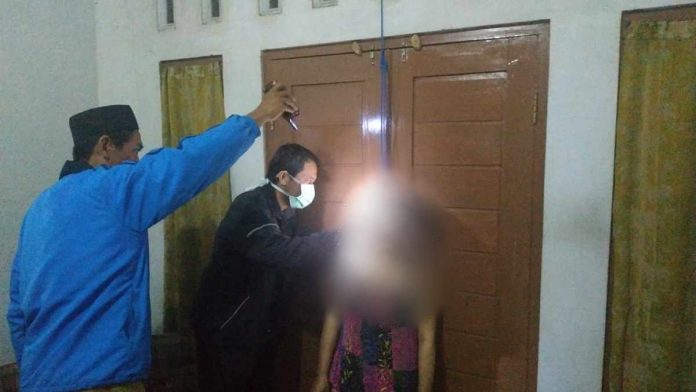 gantung diri di Cijeungjing