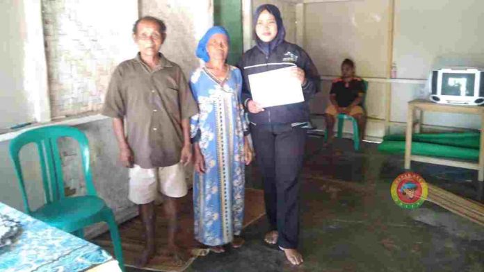 Pendamping saat melakukan verifikasi KPM Tambahan