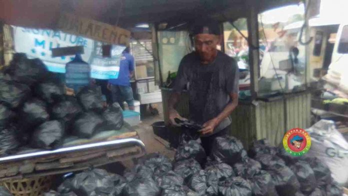 Penjual Arang