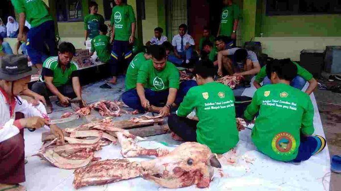 SMAN 1 Ciamis Ajari Siswa Berkurban
