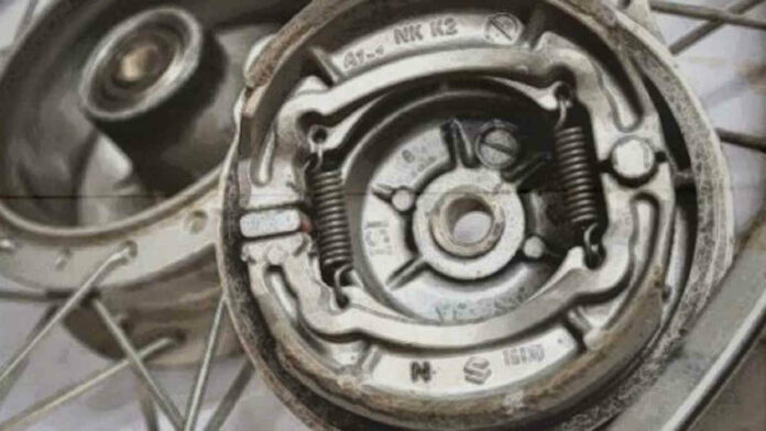 Cara Kerja Rem Tromol Sepeda Motor, Fungsi dan Komponennya
