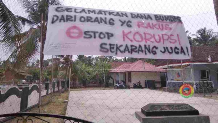 Gelapkan Dana BUMDes