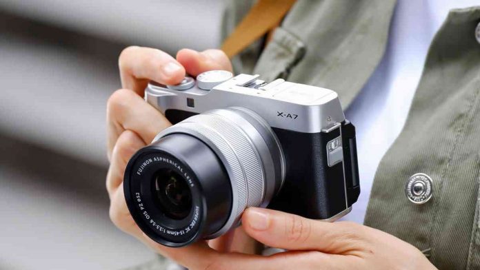 Kamera Mirrorless X-A7 dari Fujifilm