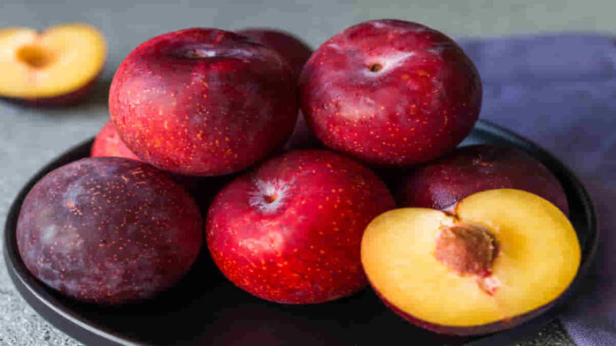 Manfaat Buah Plum untuk Diet yang Sehat, Alami, dan Aman