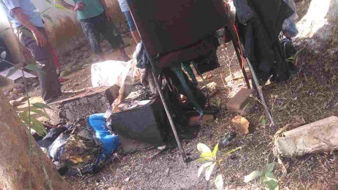 kebakaran di Handapherang