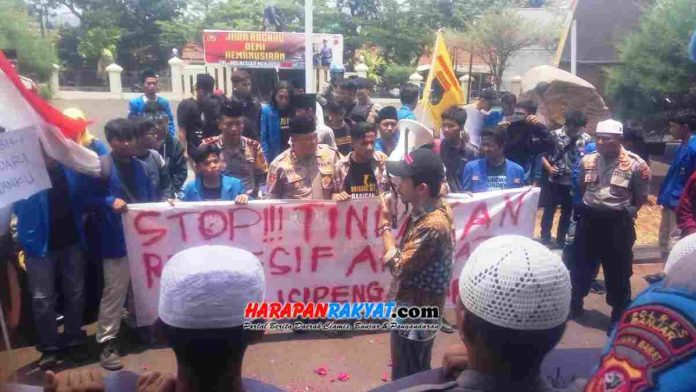 Aksi solidaritas, PMII Lakukan Aksi Damai di Mapolres Kota Banjar