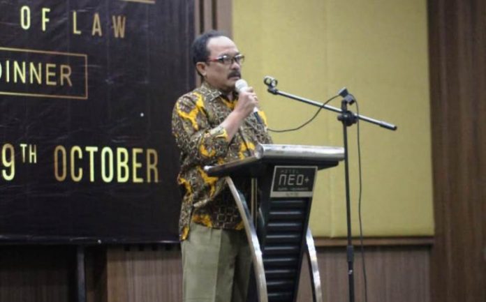 Lewat Inagurasi, Mahasiswa Baru FH Unigal Ciamis Dikukuhkan