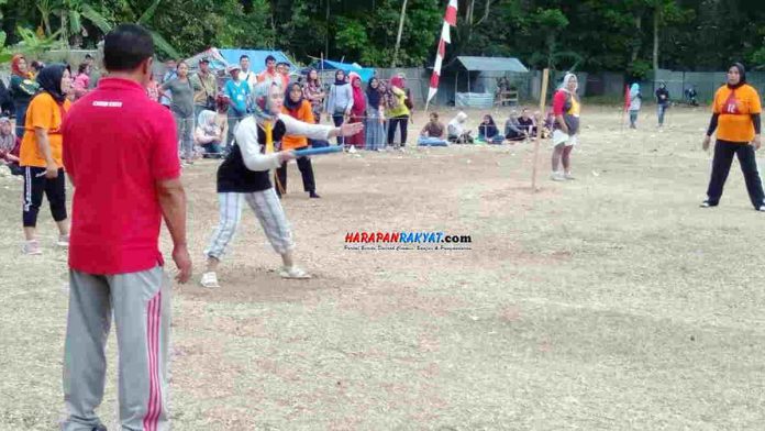 Olahraga Tradisional Kasti di Pangandaran