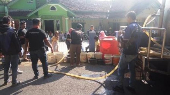 PMBP Kota Banjar Distribuskan Air Bersih bagi Warga Binangun