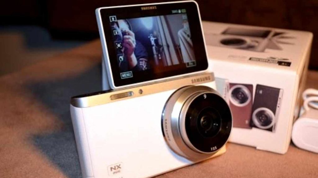 Samsung NX Mini. Photo : Net/Ist.
