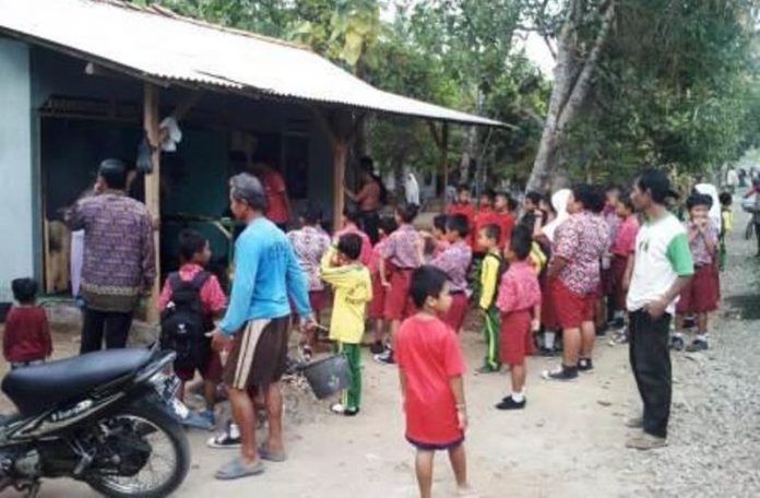Sebuah Warung di Pamarican Ciamis Nyaris Terbakar