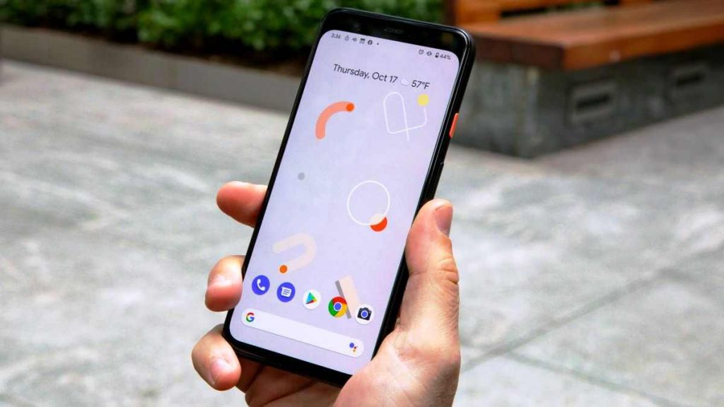 HP Layar Kecil Terbaik 2019 Nyaman Digenggam, Ini Spesifikasi dan