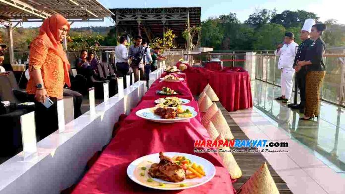 Hotel Horison Palma Pangandaran, Jawa Barat, meluncurkan 20 menu baru berbahan baku tradisional berupa honje dan kelapa.