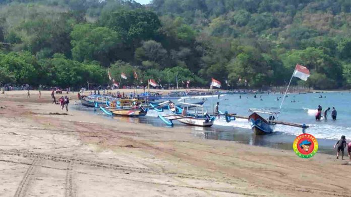 Perahu Kawasan Pantai Barat Pangandaran