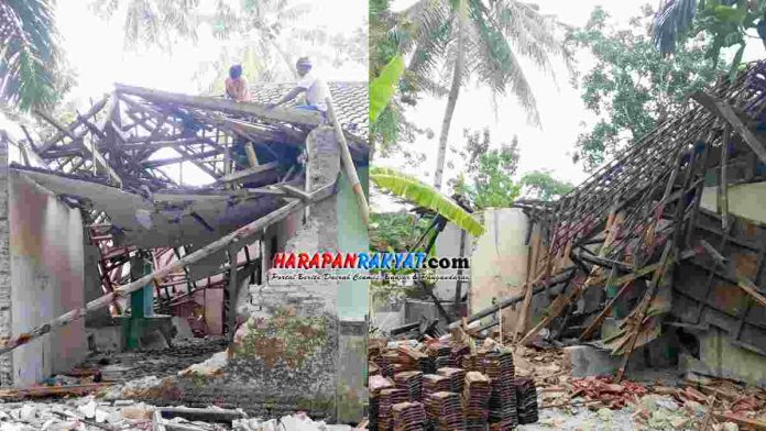 Rumah Ambruk di Ciamis