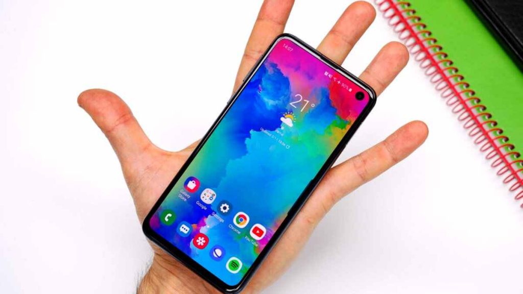 Samsung Galaxy S10e. Photo : Net/Ist.