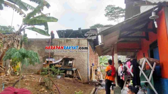 Si Jago Merah Lahap Satu Rumah di Kota Banjar
