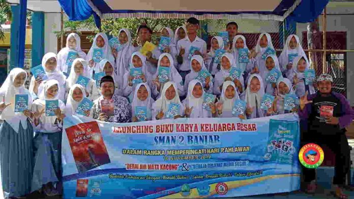 Peluncuran buku Siswa SMAN 2 Banjar