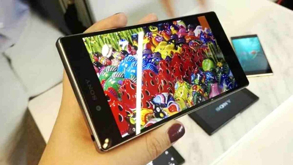 Smartphone canggih terbaru 2019, Sony Xperia 5, memiliki DCI-P3 yang banyak digunakan industri film bioskop. Photo : Net/Ist.