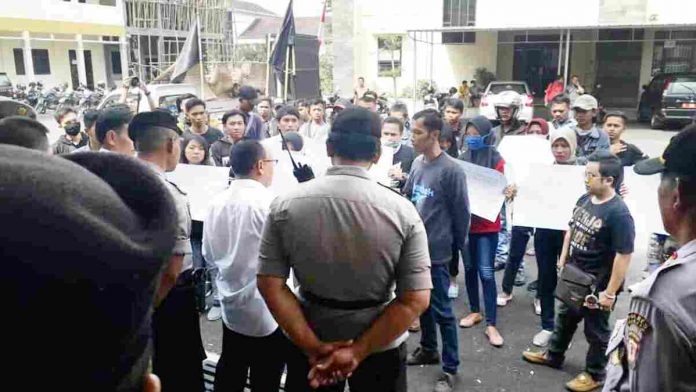 aksi Forum Solidaritas Buruh Kota Banjar