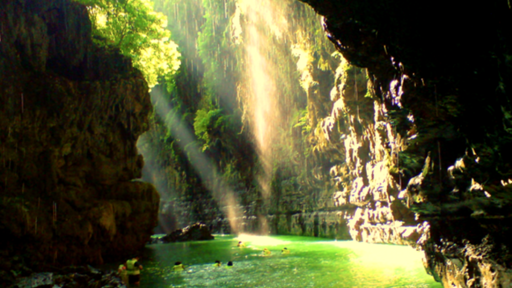 Green Canyon Pangandaran. Photo: Istimewa.