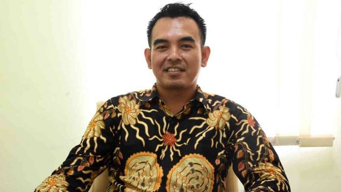 Untuk mewujudkan pelayanan yang cepat, tepat dan sederhana setiap badan publik harus menunjuk Pejabat Pengelola Informasi dan Dokumentasi (PPID)