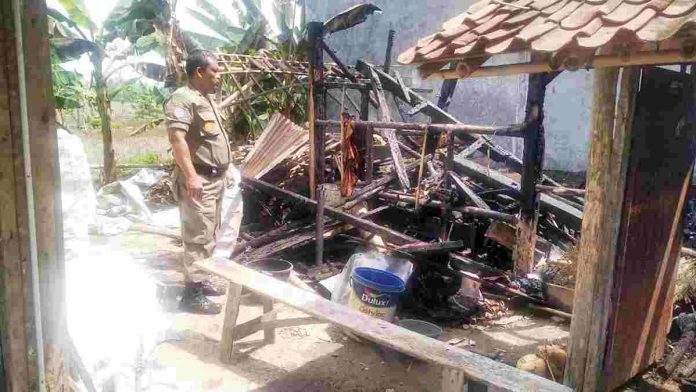 Rumah di Ciamis Ludes Terbakar