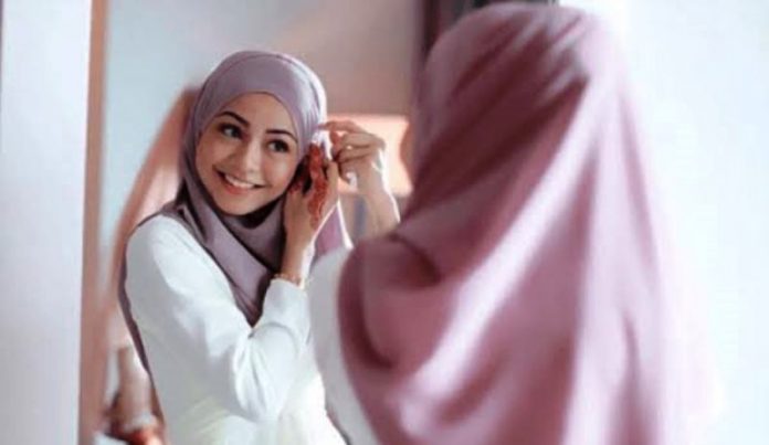 Merawat Hijab Motif Biar Tetap Awet dan Bagus