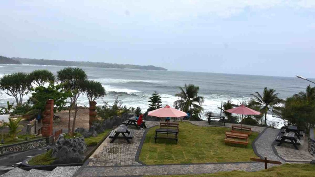Rekomendasi tempat wisata di Pangandaran, dari mulai pantai hingga Desa Wisata yang menarik untuk dikunjungi pada musim liburan kali ini.. Photo: Istimewa.