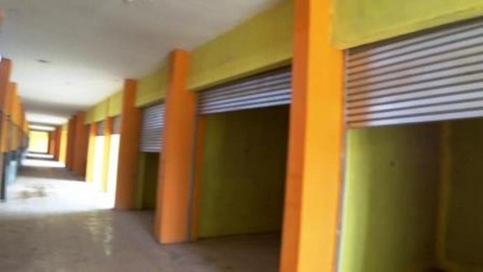 Pedagang Ogah Tempati Lantai Dua Pasar Muktisari Banjar