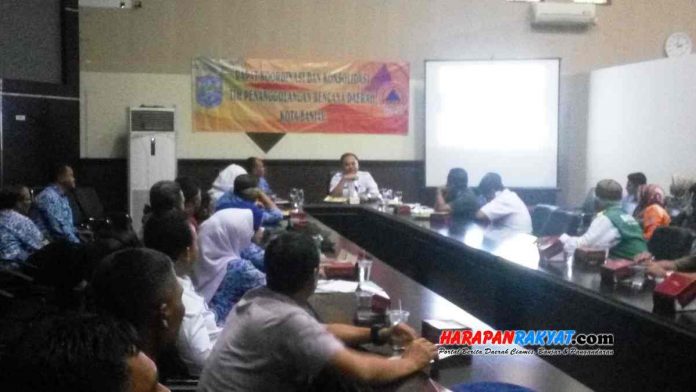 Banyaknya daerah rawan longsor dan retakan tanah di wilayah Kecamatan Pataruman, Kota Banjar, Jawa Barat, menjadi perhatian serius bagi Pemerintah Kecamatan Pataruman.
