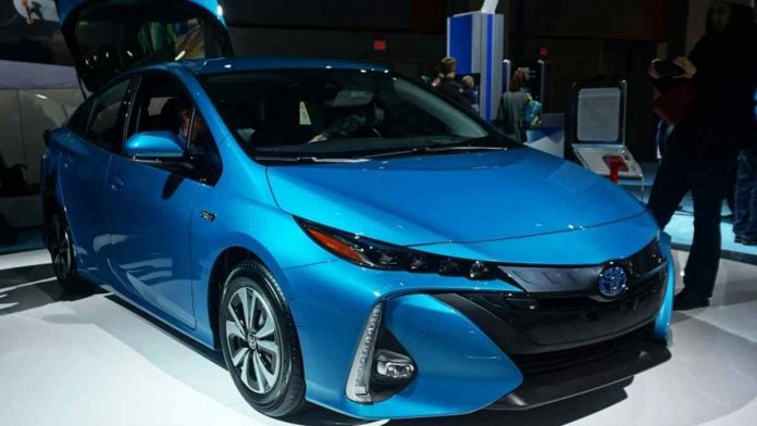 Toyota Prius PHEV