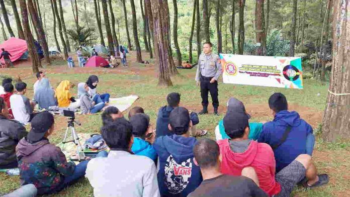 Anggota Karang Taruna