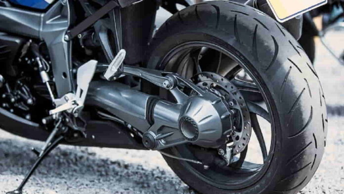 As Roda Belakang Motor Matic Macet, Intip Penyebab dan Solusinya