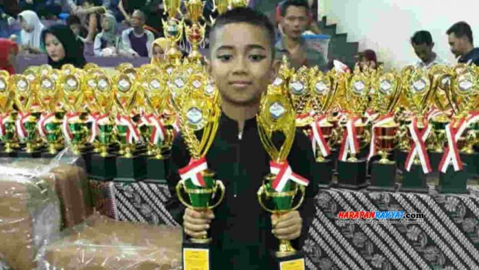 Pesilat Azka Hilmi