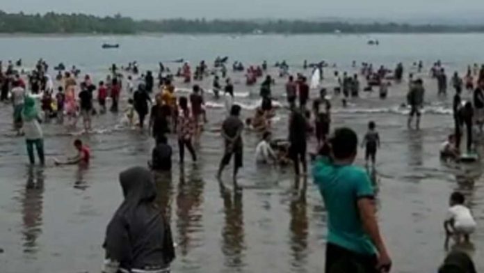 Pantai di Pangandaran