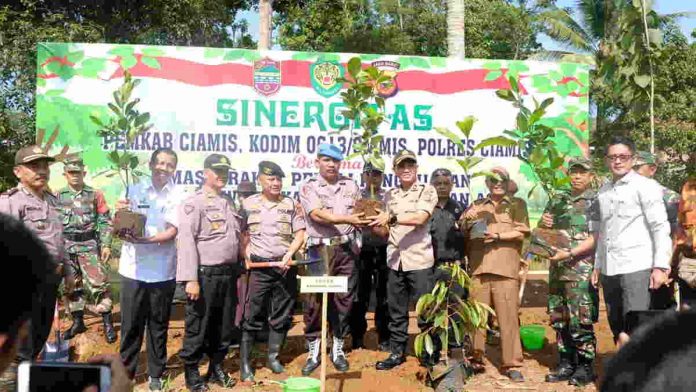 Polres Ciamis Terus Galakan Program Penghijauan
