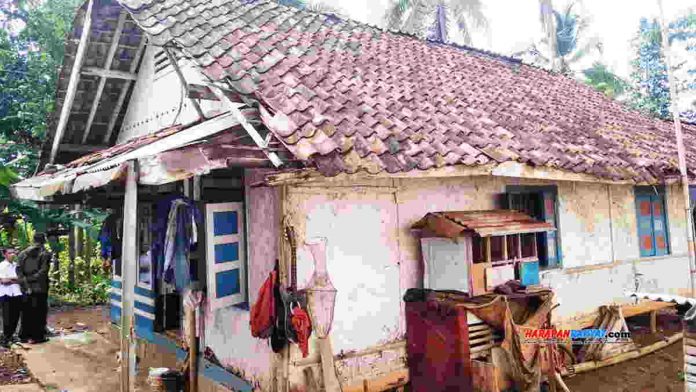 Dua KK di Ciamis Tinggal di Rumah Tidak Layak