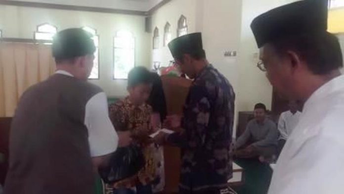 Unigal Ciamis Santuni 100 Anak Yatim