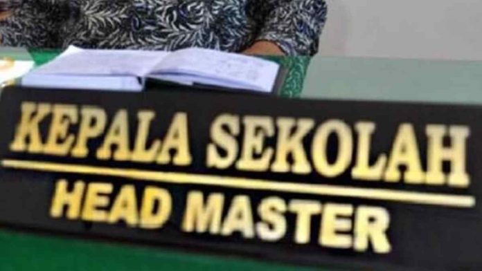 Kepala Sekolah SMK di Pangandaran