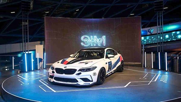 BMW M2 CS Racing